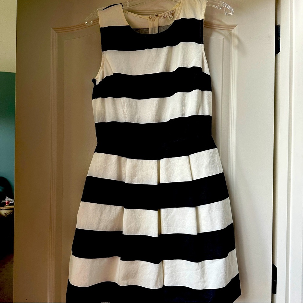Gap ivory and black cabana stripe mini dress size 4